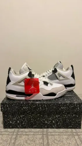 Nike Air Jordan 4 Military Black