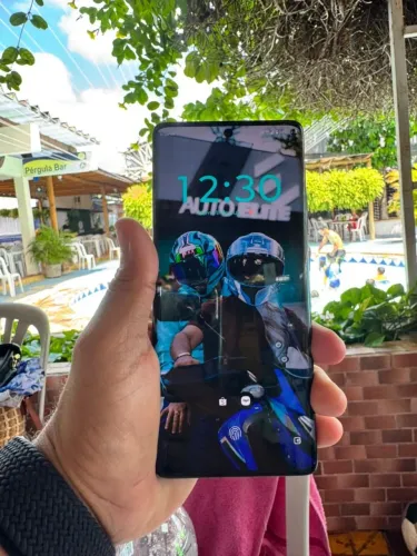 Moto Edge 50 Top de linha