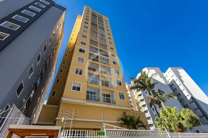 Apartamento para alugar com 1 dormitório no ED. LE PREMIER Bairro Portão Curitiba