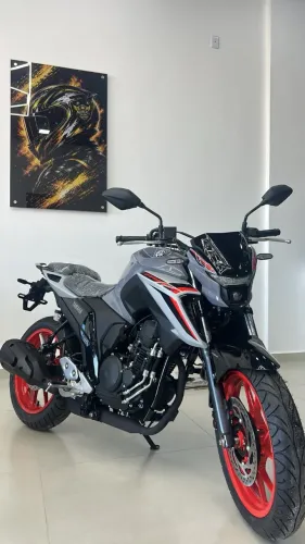? YAMAHA FZ25 2026