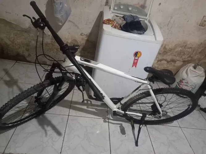 Bicicleta aro 29 seminova qualquer coisa *36
