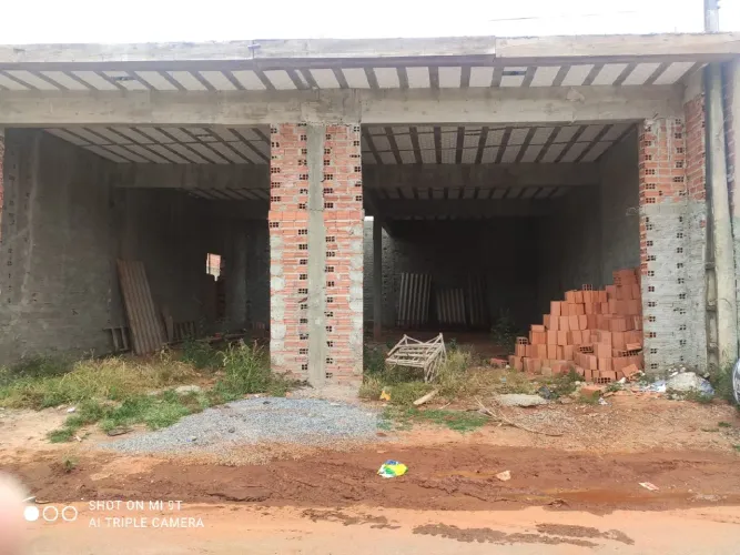 LOCAÇÃO de GALPAO : BARRACAO - VILA DOS BANDEIRANTES ITAPETININGA/SP