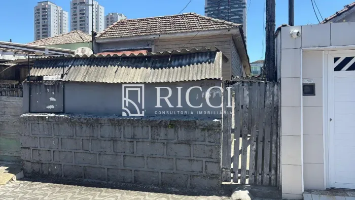 Terreno à venda em Santos-SP, na Ponta da Praia! 210,00 m² de área disponível para você!