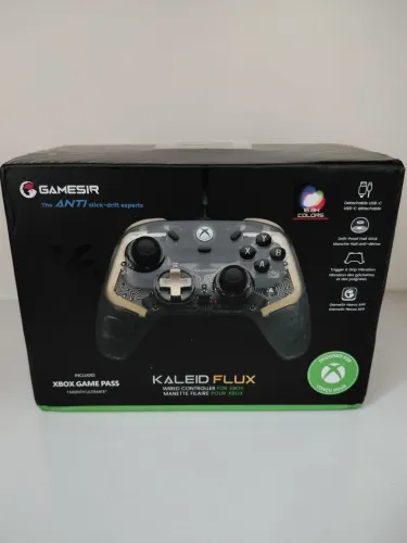 Controle Xbox Series S/X Gamesir Kaleid Flux com fio (LACRADO)