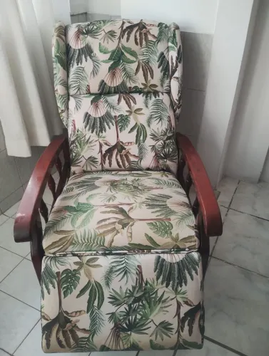 Vendo duas poltronas