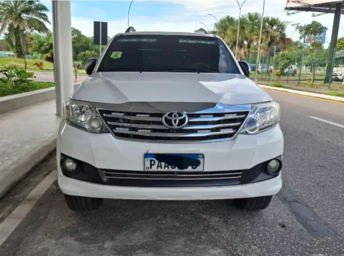 Toyota Hilux SW4 SR 4X2 2.7/ 2.7 Flex 16V Aut. 2015