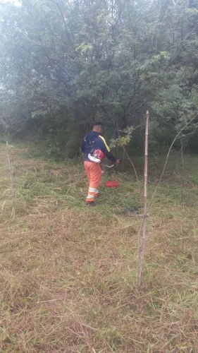 Limpeza pos obra tira entulho