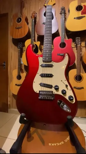 Guitarra Squier Vintage Modified 70's