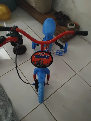 Bicicleta nova