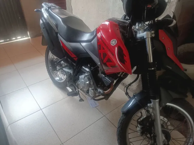VENDO MOTO CROSSER 150