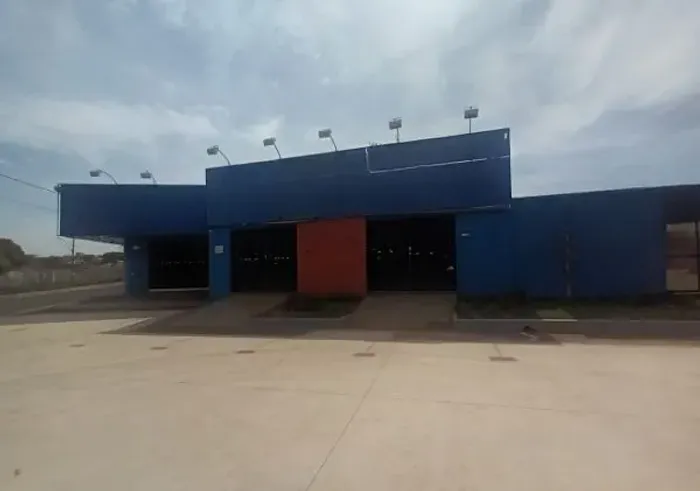 Loja para alugar, 478 m² Segismundo Pereira - Uberlândia/MG