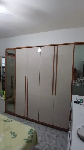 QUARDA ROUPA