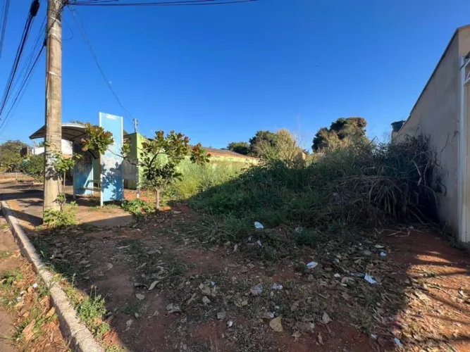 Lote - Av. Aristoteles - Jardim Mariliza
