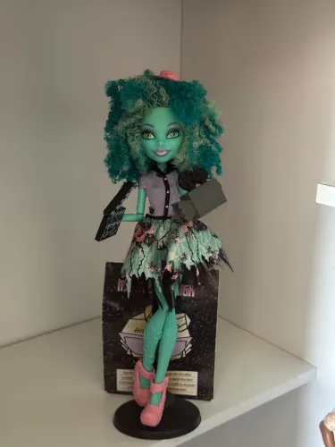 monster high honey swamp