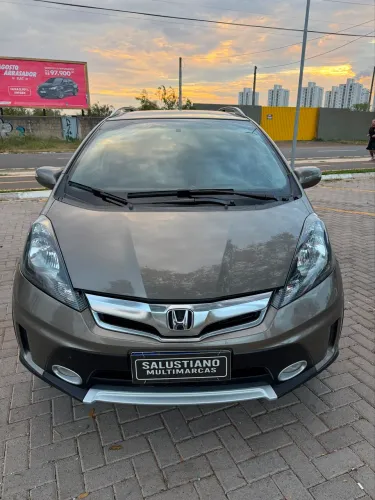 Honda Fit Twist 1.5 Flex 16V 5P Aut. 2014
