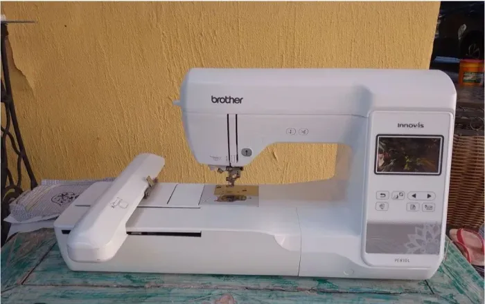 Máquina de Bordar Brother PEL 10L