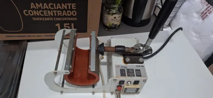 Prensa de canecas sublimação, precisa trocar a resistência esta sem tecido tudo funcionand