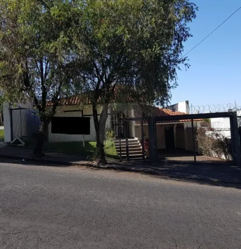 Casa à Venda