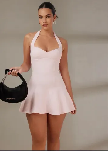 Vestido na cor off-white zara