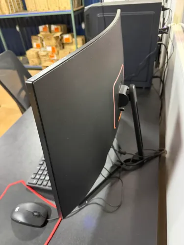 Monitor Primetek 24" 180hz
