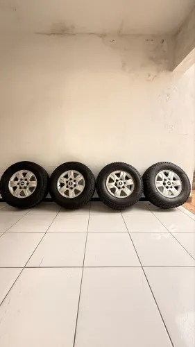 Roda + pneu 245/70/16