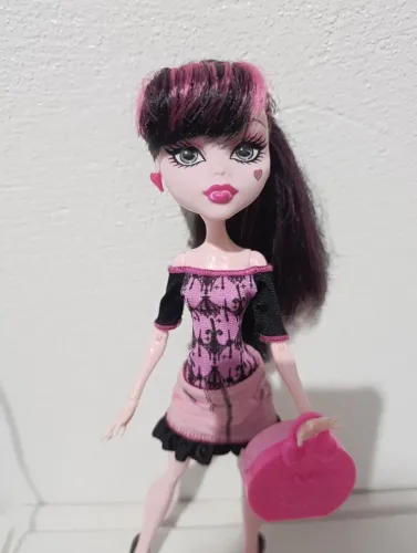 Boneca Monster High Draculaura Scaris