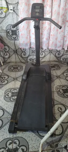 ESTEIRA + SIMULADOR DE CAMINHADA
