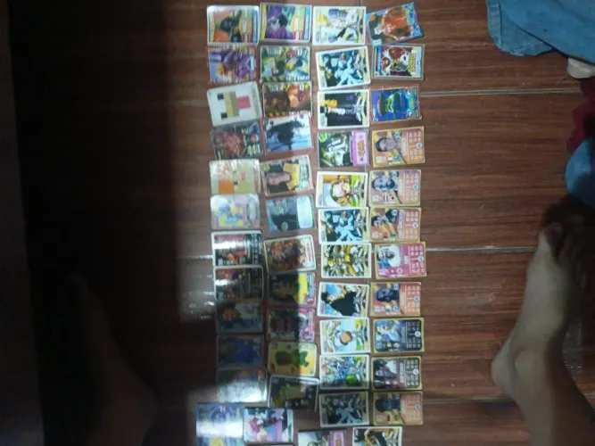 Tenho 20 cartas repetidas e no total 140 cards
