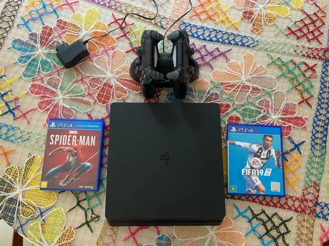 PLAYSTATION 4 500gb