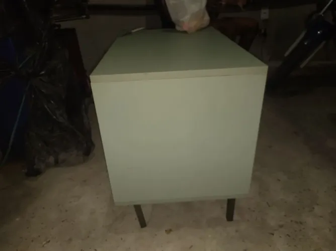 Bancada com 3 gavetas e um lindo gaveteiro com 2 compartimentos 100 % MDF