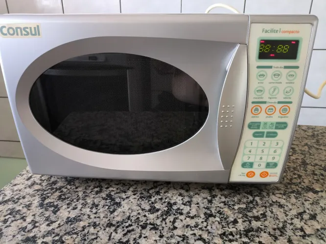 Microondas Cônsul 18l. 127v.