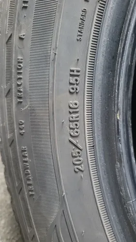 2 PNEUS 205/65 R16 - GOODYEAR - 95H