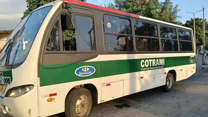 Microônibus wolks Ibrava MWM