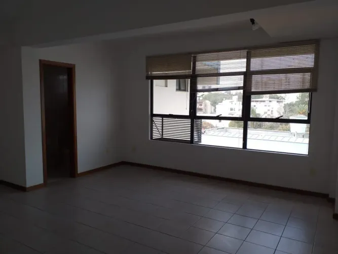 Sala Comercial em Passo da Areia