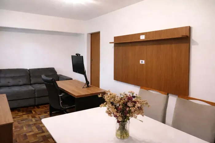 APARTAMENTO 2 QUARTOS 60M² MOBILIADO BAIRRO CENTRO - CURITIBA- PR