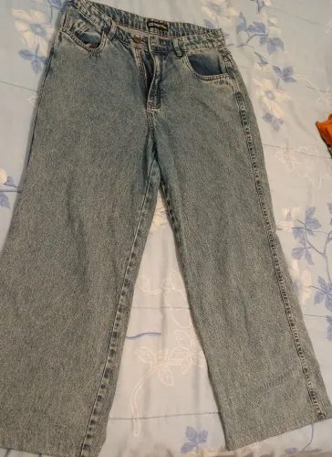 Calça jeans larga tamanho 42