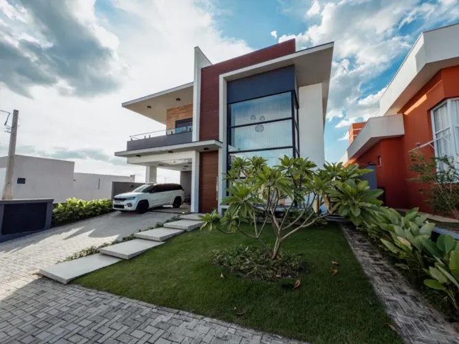 Casa no condomínio Portal dos Bandeirantes para venda com 4 quartos, sendo 4 suítes, 430m²