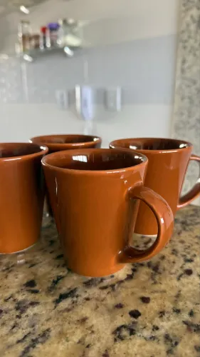 Conjunto com 4 Xícaras de Cerâmica Terracota