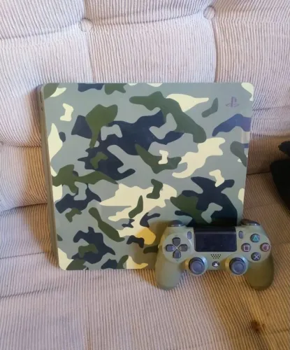 PS4 Slim edição limitada - PS4