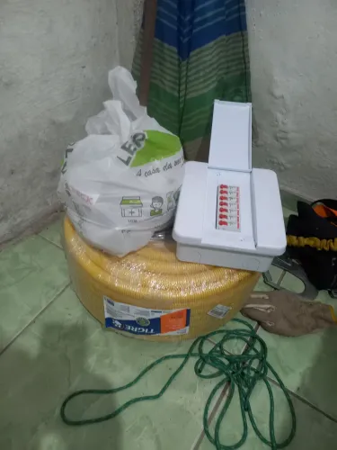 Eletricista resistêncial