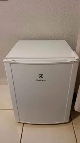 Frigobar Electrolux - 80 Litros