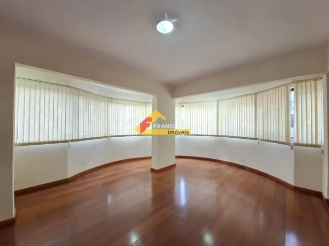 Apartamento para aluguel, 4 quartos, 1 suíte, 2 vagas, Centro - Divinópolis/MG