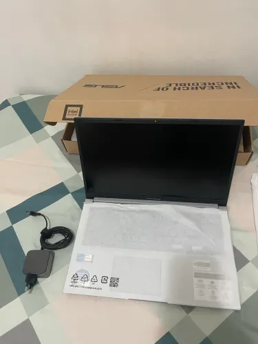 Notebook NOVO (Nunca usado) 