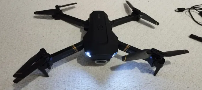 Drone semi-novo para iniciantes