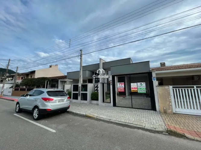 Casa geminada para locação no São Luís - Mobiliada, moderna e com área de festas
