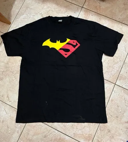 camiseta tam G cor preta Liga da Justiça Superman e Batman