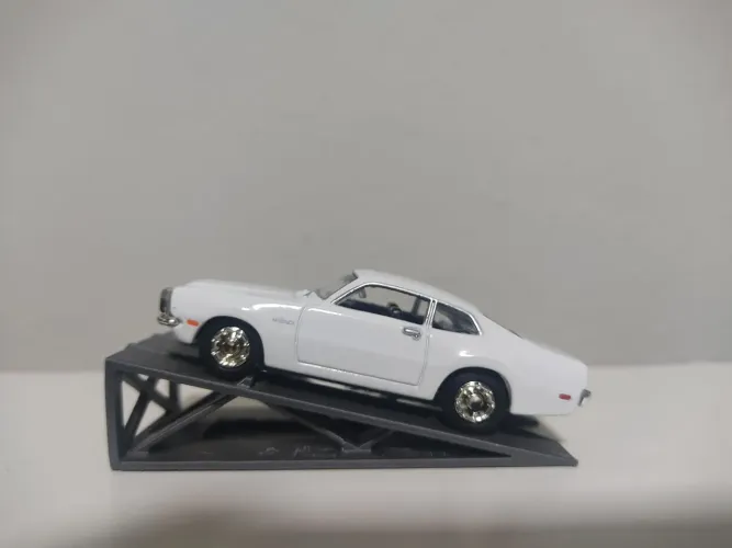 MINIATURA FORD MAVERICK