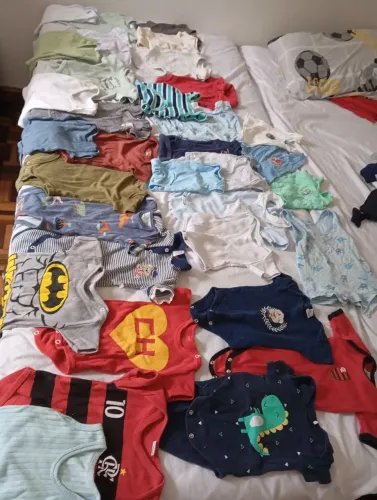 Lote de roupinhas 0 a 6 meses menino