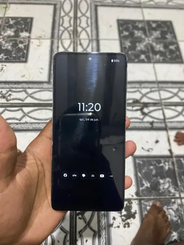 Motorola Edge 20 