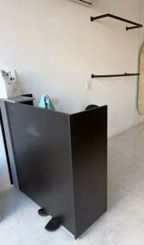 Vendo móveis para loja. 